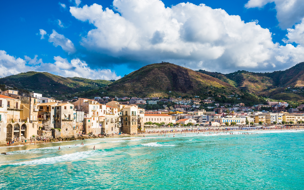 cote-mer-cefalu-italie