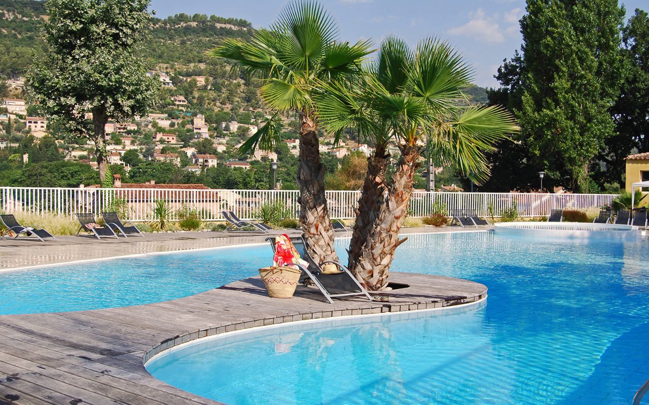 residence les cottages varois piscine exterieure