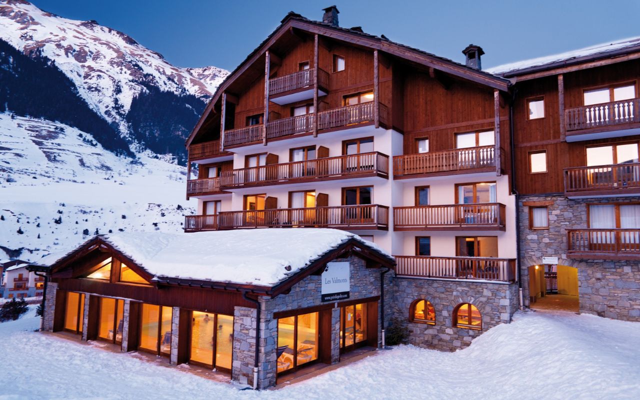 Résidence Les Valmonts située à cinquante metres des remontées mécaniques à Val-Cenis