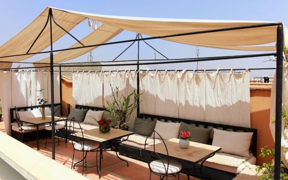 Riad Davia au Maroc terrasse superieure avec coin detente