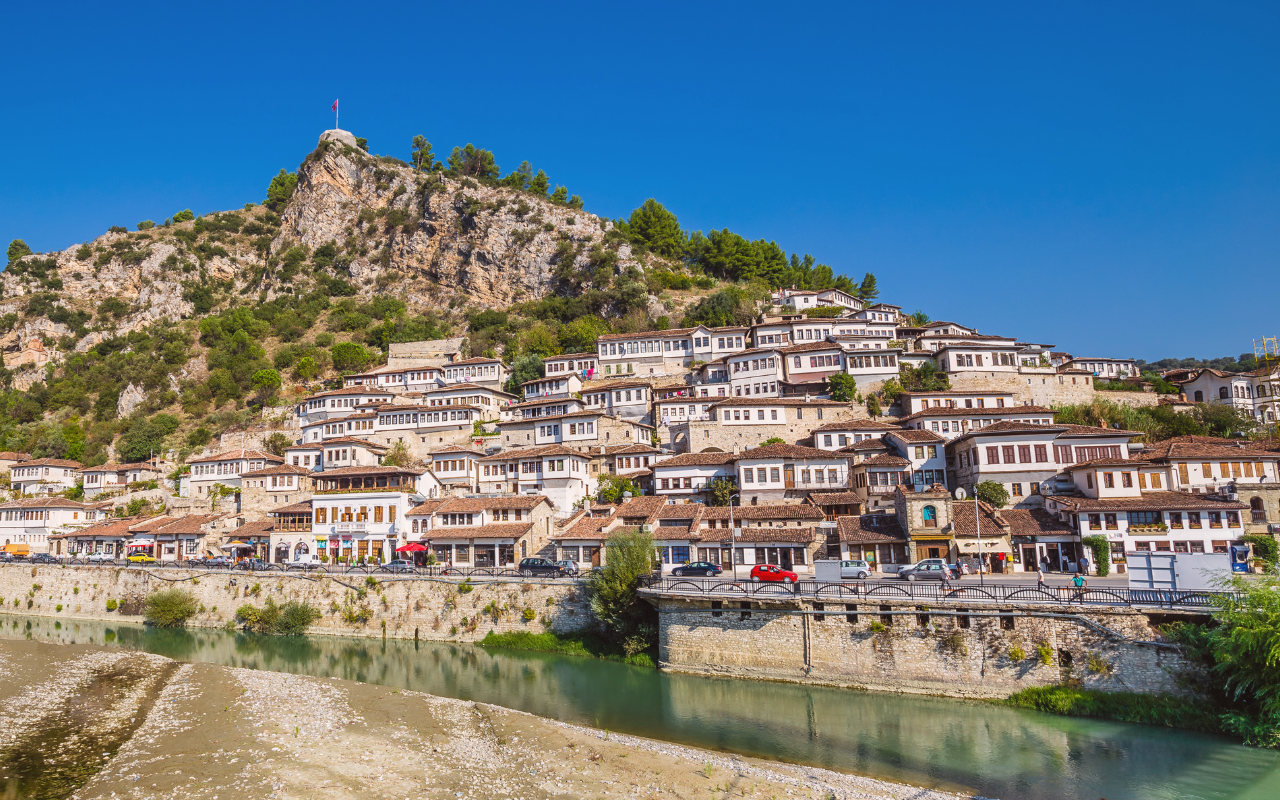 village-de-berat-albanie